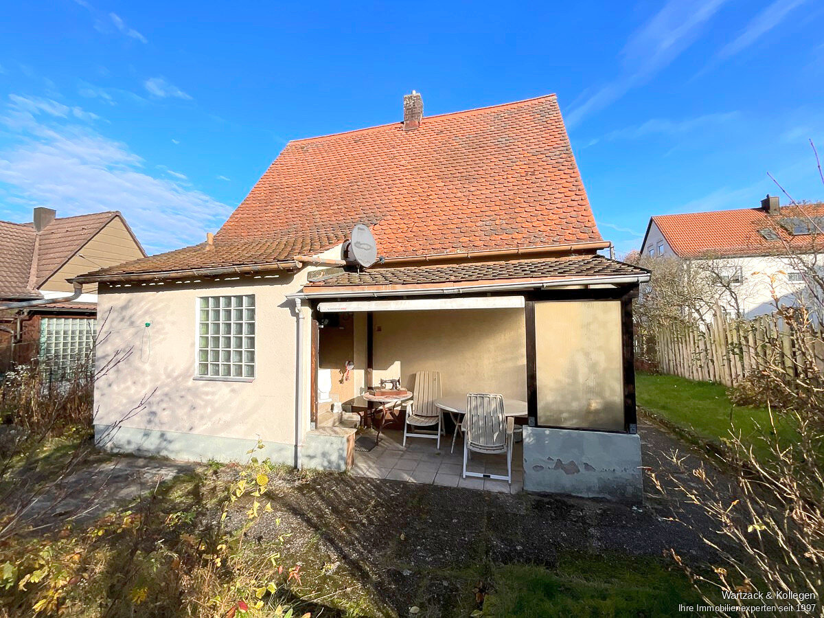 Einfamilienhaus zum Kauf 375.000 € 3 Zimmer 80 m²<br/>Wohnfläche 621 m²<br/>Grundstück Penzendorf Schwabach 91126