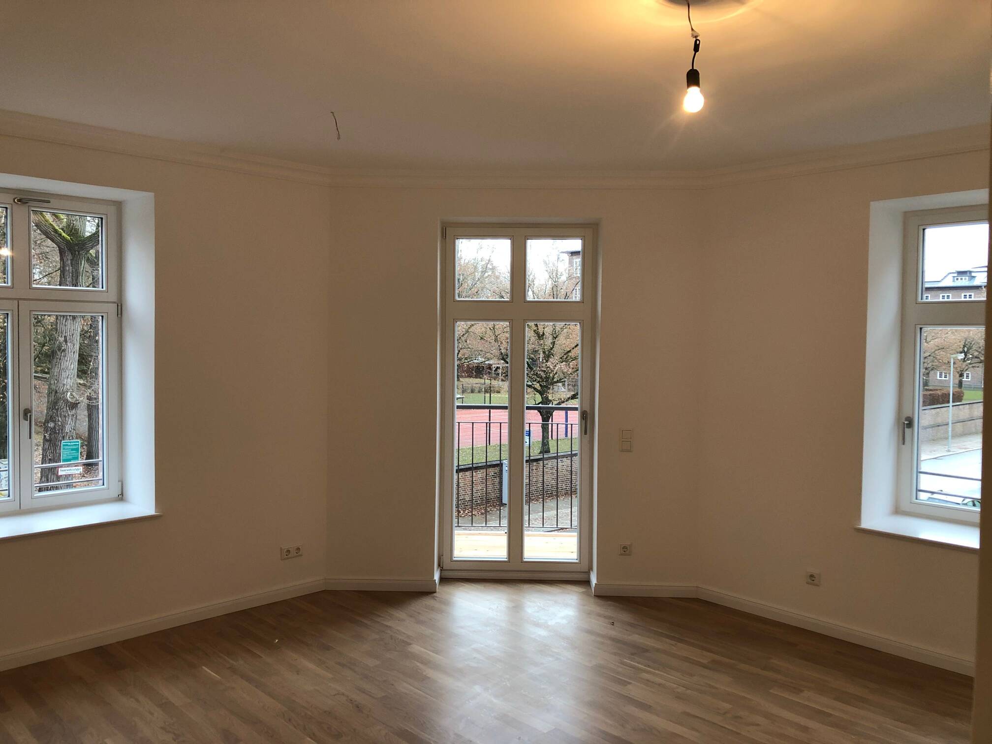 ++Singles aufgepasst++ Wohnen am Park - 1-Raum-Traum mit Balkon & Westausrichtung, Aufzug, Duschbad, Parkett, Fussbodenheizung, CAT7-Verkabelung – Zieschestraße 25a, 9111 Chemnitz – Bild 1 von 18