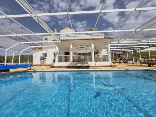 Villa zum Kauf 574.995 € 3 Zimmer 263 m² 10.090 m² Grundstück Pinós 03650