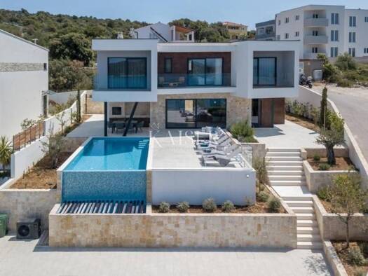 Haus zum Kauf 1.500.000 € 4 Zimmer 270 m² Razanj, Rogoznica Rogoznica