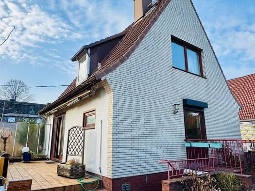 Einfamilienhaus zum Kauf 235.000 € 4 Zimmer 73,8 m² 989 m² Grundstück frei ab sofort Tungendorf Neumünster 24536