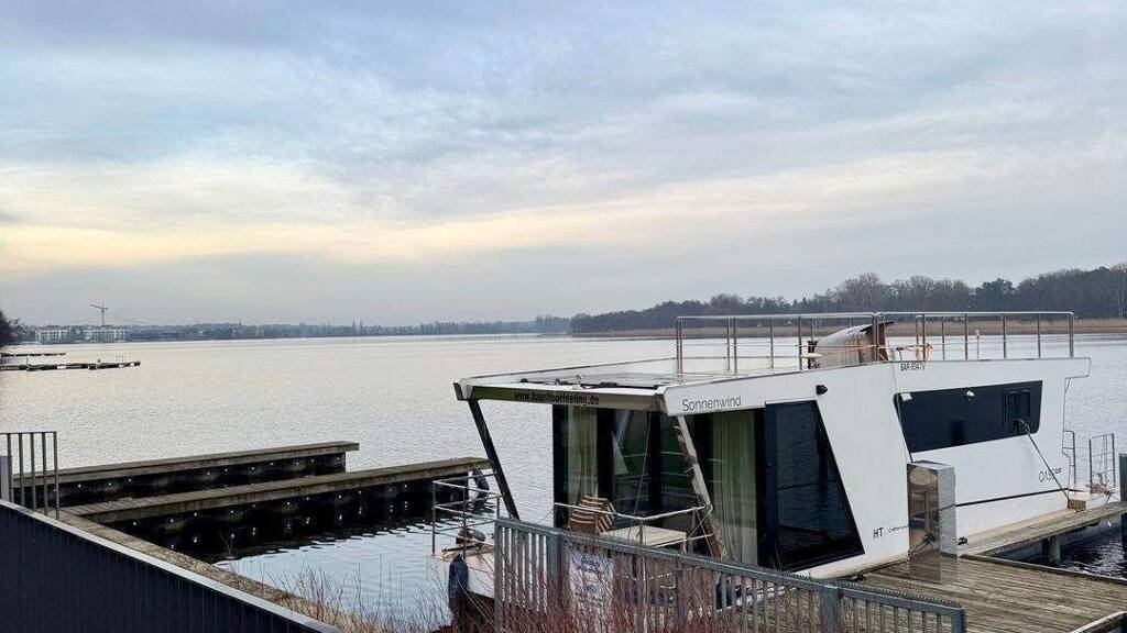 Penthouse zum Kauf provisionsfrei als Kapitalanlage geeignet 330.000 € 2 Zimmer 88,6 m² Neuruppin 16816