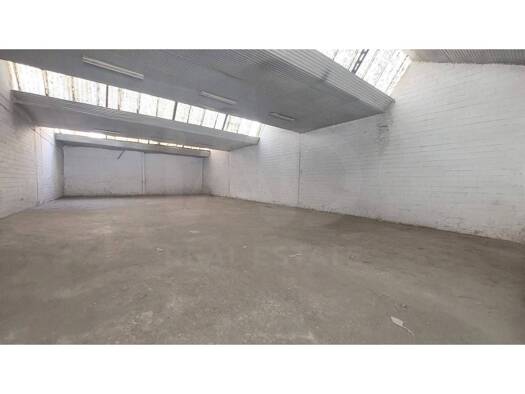 Verkaufsfläche zum Kauf 200.000 € 600 m² Verkaufsfläche Huelva 21007