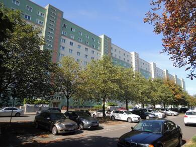 Wohnung zur Miete 186 € 1 Zimmer 32 m² 5. Geschoss frei ab 01.08.2025 Ziolkowskistraße 4 Barleber Straße / Lumumbastraße Magdeburg 39126