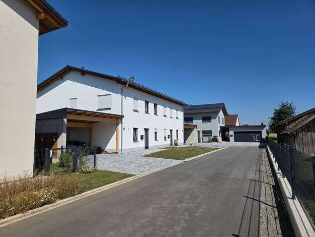 Doppelhaushälfte zur Miete 1.350 € 6 Zimmer 147 m² 480 m² Grundstück frei ab 01.10.2026 Moosfürth Wallersdorf 94522
