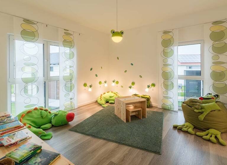 Bungalow zum Kauf 681.999 € 5 Zimmer 171,6 m²<br/>Wohnfläche 480 m²<br/>Grundstück Eschenau Eckental 90542