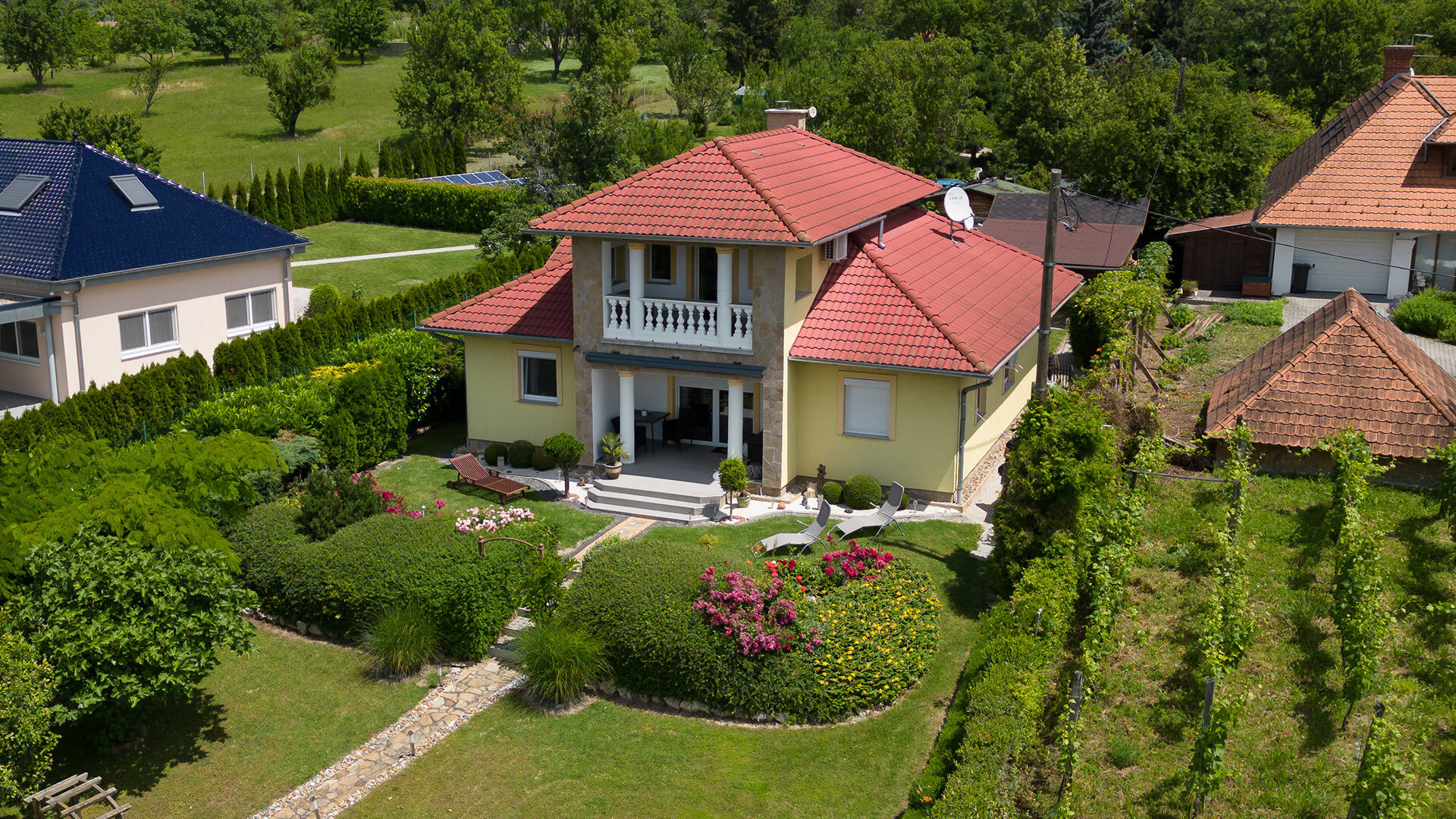 Einfamilienhaus zum Kauf provisionsfrei 330.000 € 140 m²<br/>Wohnfläche 980 m²<br/>Grundstück Balatongyörök 8313