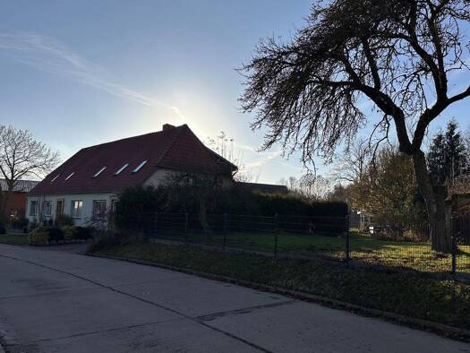 Haus zum Kauf 589.000 € 9 Zimmer 400 m² 1.650 m² Grundstück Neukirchener Weg 43 Jürgenshagen 18246