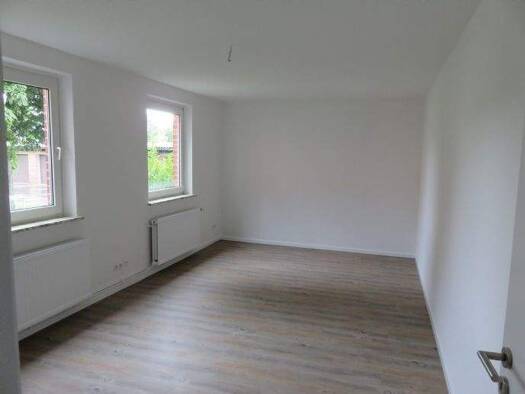 Wohnung zur Miete 360 € 1 Zimmer 34,3 m² EG frei ab sofort Straßenfeld 11 Kücknitz Lübeck 23569