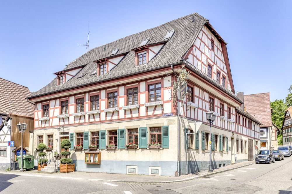 Wohn- und Geschäftshaus zum Kauf als Kapitalanlage geeignet 1.400.000 € 1.092,9 m²<br/>Fläche 737 m²<br/>Grundstück Stein Königsbach-Stein 75203