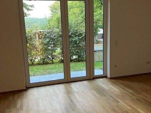 Wohnung zur Miete 400 € 1 Zimmer 31,4 m² EG Dittelbrunn 97456