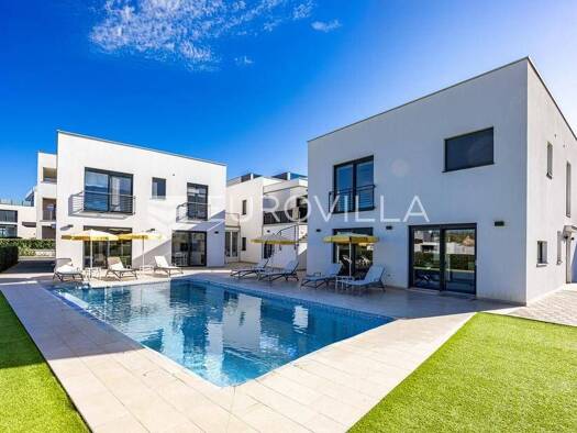 Haus zum Kauf 700.000 € 3 Zimmer 143 m² Banjole Banjole