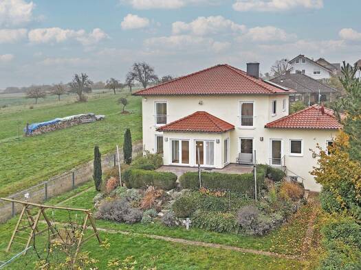 Einfamilienhaus zum Kauf 799.000 € 7 Zimmer 250 m² 709 m² Grundstück Oppershofen Rockenberg 35519