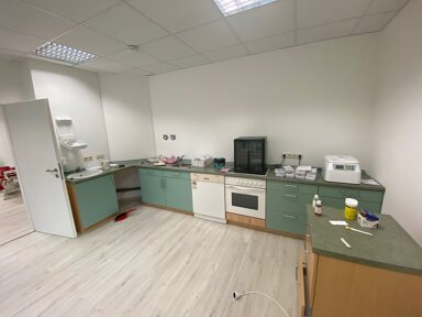 Praxisfläche zur Miete 250 € 3 Zimmer 50 m² Bürofläche Steinach 96523