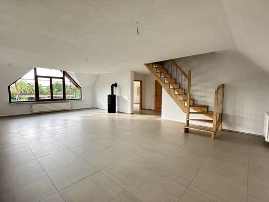 Maisonette zur Miete 1.395 € 3 Zimmer 134,2 m² 2. Geschoss Mengen Schallstadt 79227