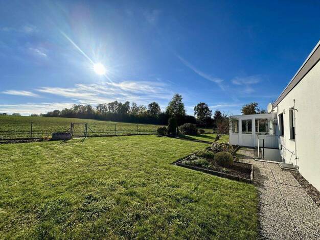 Bungalow zum Kauf provisionsfrei 249.000 € 3 Zimmer 90 m² 638 m² Grundstück Leopoldshöhe 33818