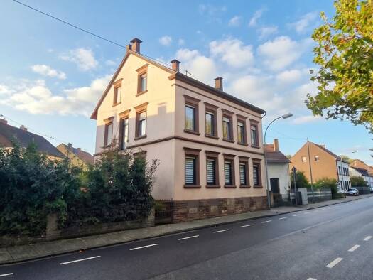 Mehrfamilienhaus zum Kauf 314.900 € 210 m² 305 m² Grundstück Saargemünder Straße 17 St Arnual Saarbrücken 66130