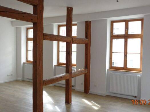 Wohnung zur Miete 755 € 3,5 Zimmer 105 m² 2. Geschoss frei ab 01.04.2026 Naumburg Naumburg (Saale) 06618