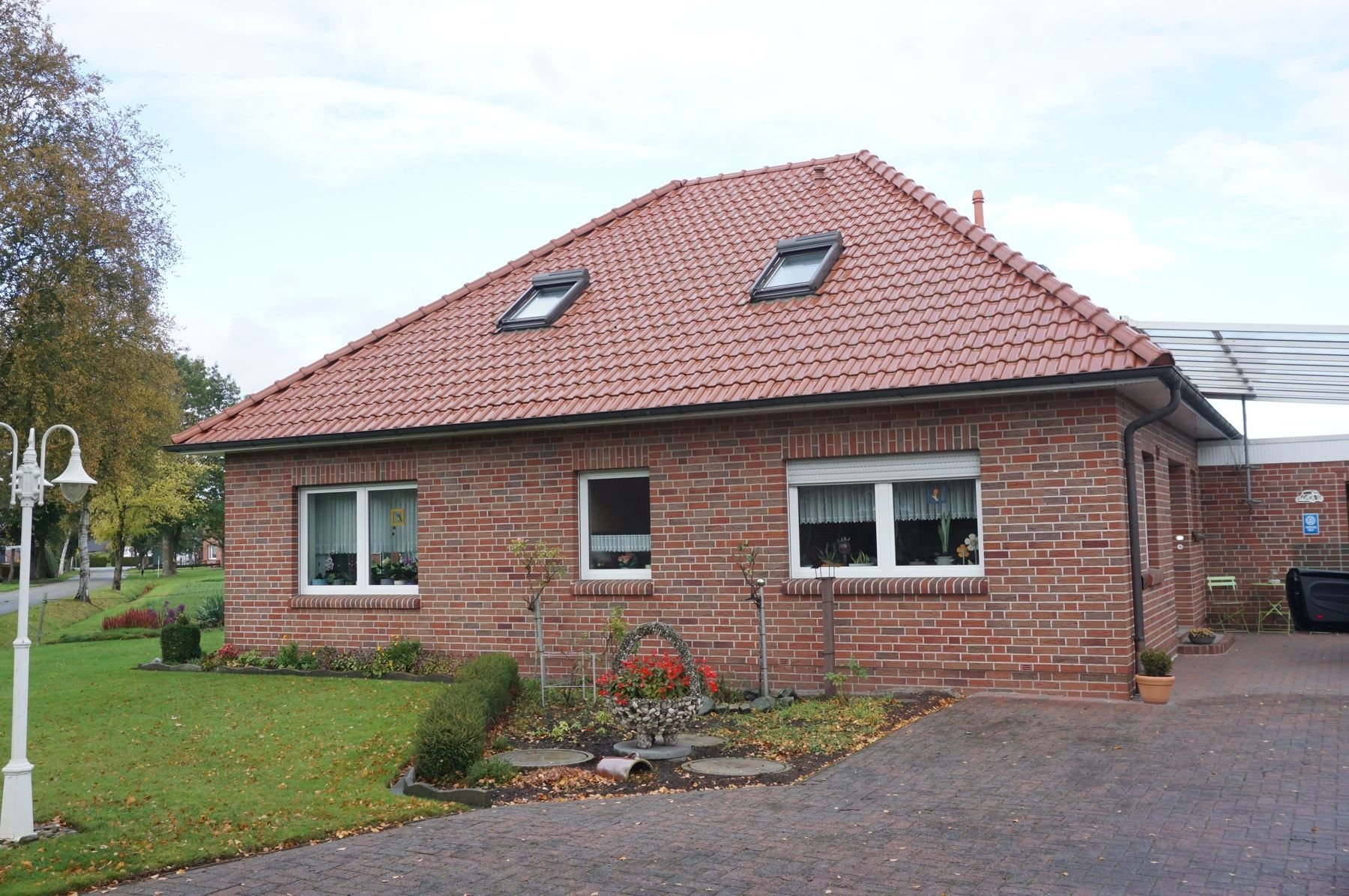 Bungalow zum Kauf provisionsfrei 338.000 € 5 Zimmer 150 m²<br/>Wohnfläche 1.073 m²<br/>Grundstück Oldeborg Südbrookmerland 26624