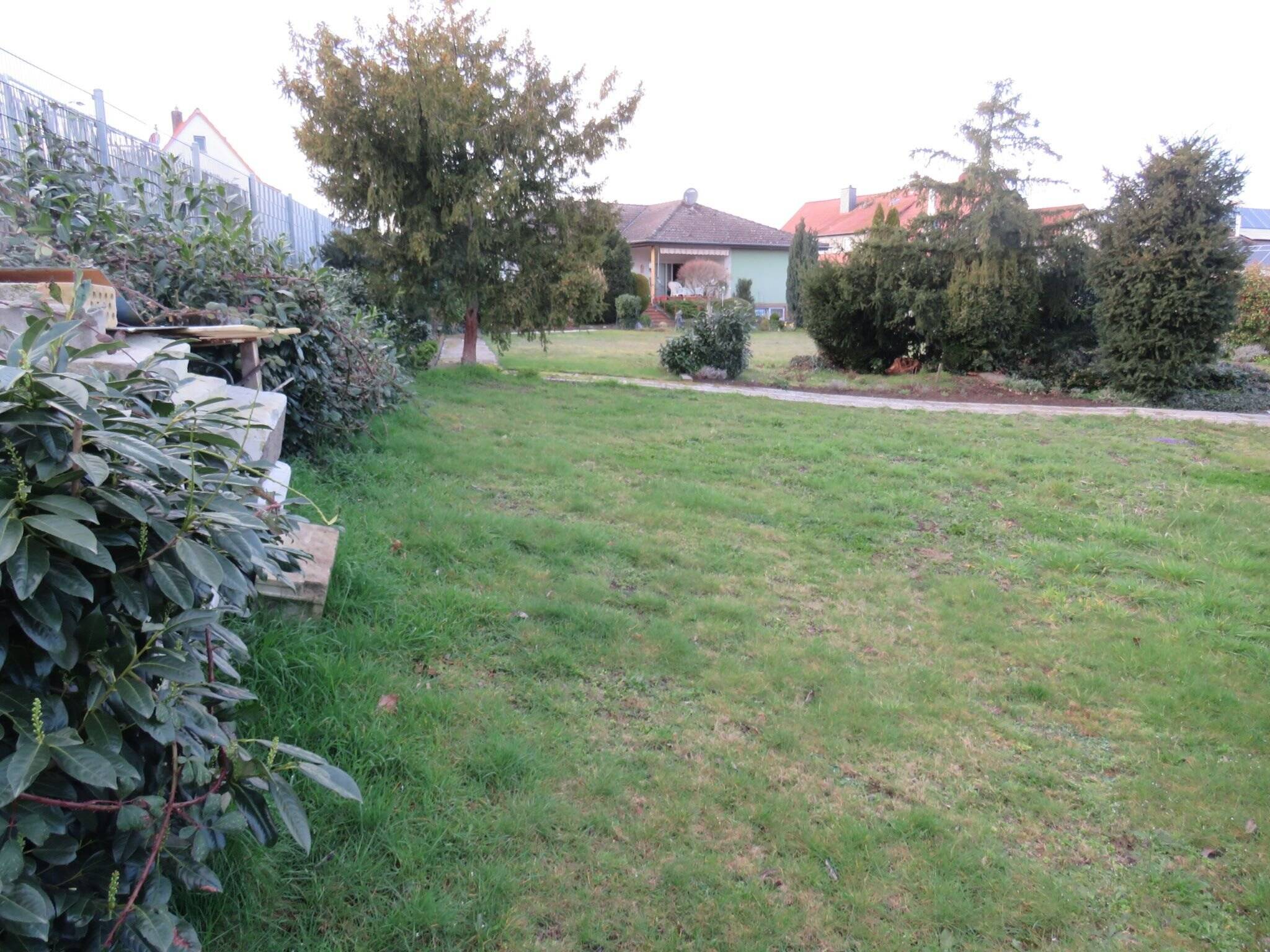 "SCHÖN WOHNEN" - BUNGALOW MIT PARKÄHNLICHEM GARTEN – Straße nicht freigegeben, 64839 Münster – Vorschaubild 10