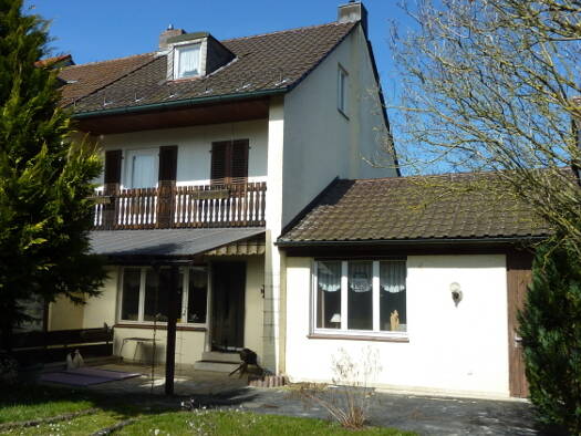 Reihenendhaus zum Kauf 215.000 € 6 Zimmer 130 m² 444 m² Grundstück frei ab sofort Kulmbach 95326