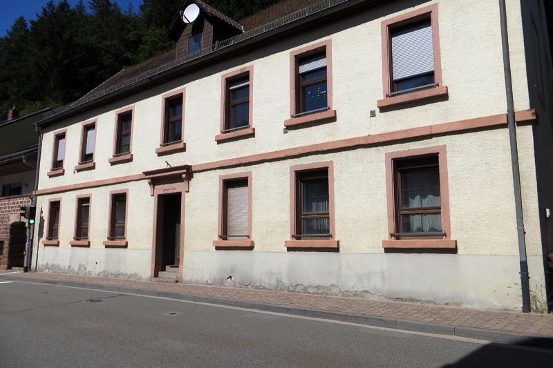 Mehrfamilienhaus zum Kauf 132.000 € 9 Zimmer 230 m²<br/>Wohnfläche 3.026 m²<br/>Grundstück Frankenstein Frankenstein 67468