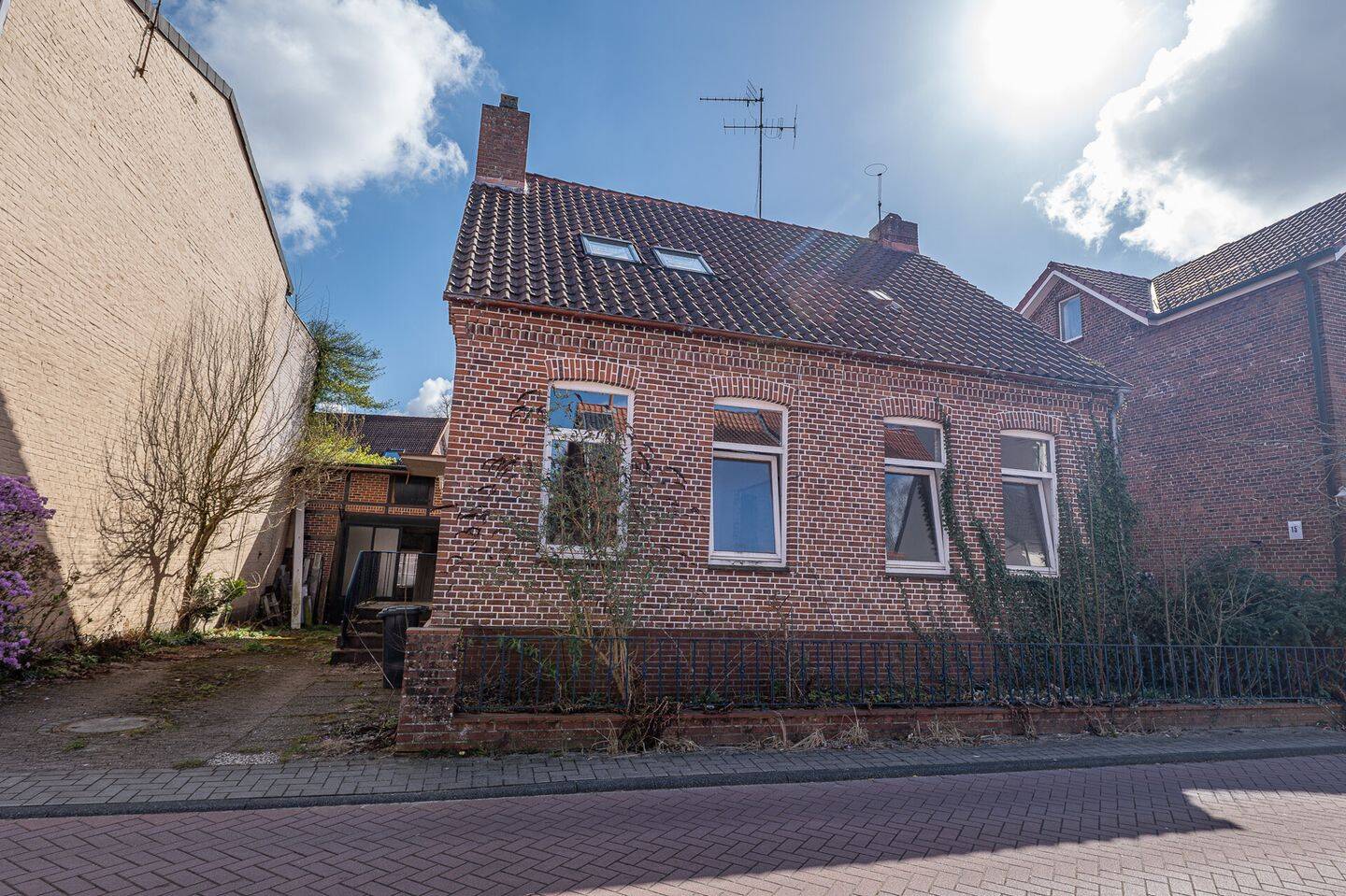 Immobilie in Stade - Super Lage für einen Neubeginn! - Bild 2