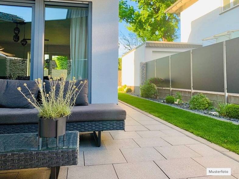 Haus zum Kauf provisionsfrei 40.500 € 1.808 m² Grundstück Schleid 54636