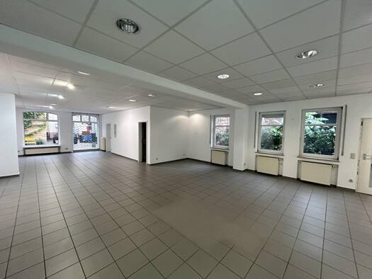 Laden zur Miete 860 € Lohr 97816