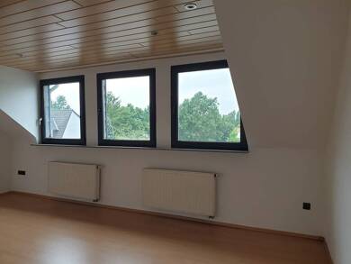 Wohnung zur Miete 550 € 3,5 Zimmer 100 m² Dachgeschoss frei ab sofort Alstaden - West Oberhausen 46049