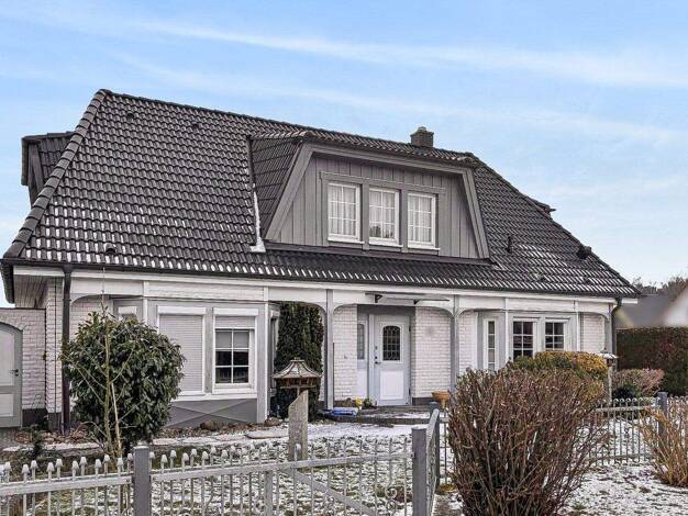 Einfamilienhaus zum Kauf 559.000 € 4 Zimmer 149 m² 844 m² Grundstück Trassenheide 17449