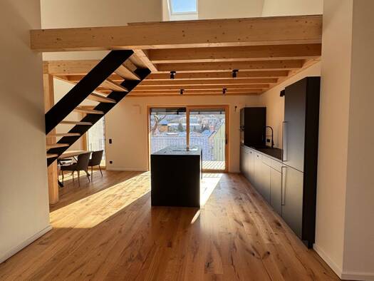 Maisonette zur Miete 1.290 € 2 Zimmer 107 m² Geschoss 3/4 frei ab 01.02.2026 Falkenstein 93167