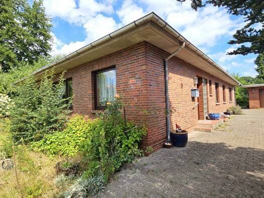 Bungalow zum Kauf provisionsfrei 315.000 € 5 Zimmer 130 m² 1.200 m² Grundstück frei ab sofort Deichhorst Delmenhorst 27753