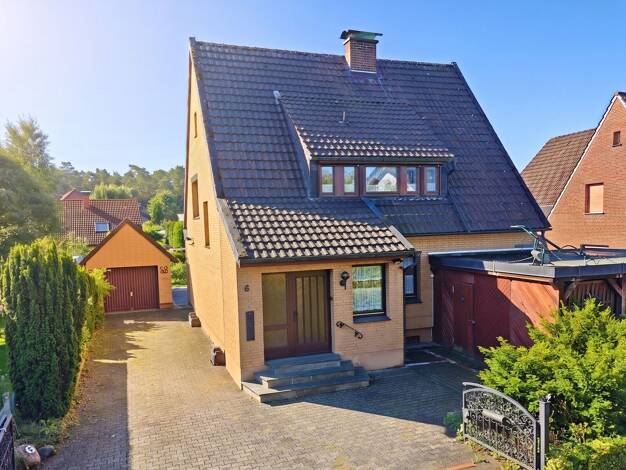 Mehrfamilienhaus zum Kauf 329.000 € 5 Zimmer 177 m² 742 m² Grundstück Lipperreihe Oerlinghausen 33813