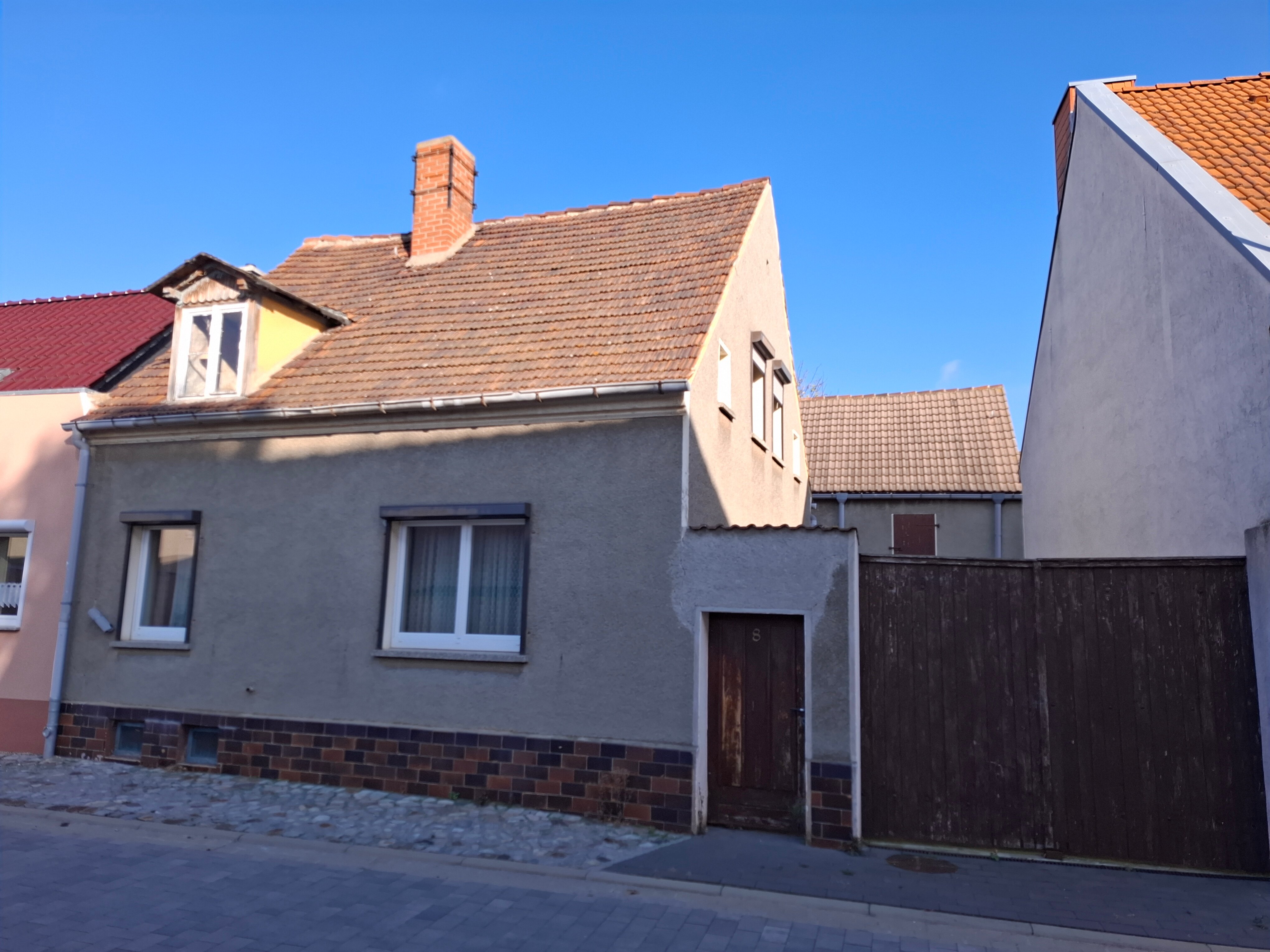 Einfamilienhaus zur Versteigerung 10.000 € 3 Zimmer 80 m²<br/>Wohnfläche 501 m²<br/>Grundstück ab sofort<br/>Verfügbarkeit Herzstraße 8 Atzendorf Staßfurt 39443