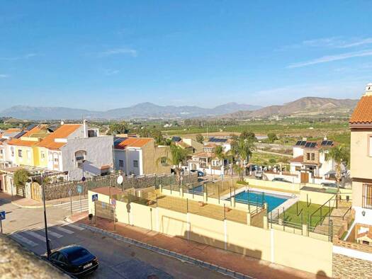 Villa zum Kauf 370.000 € 4 Zimmer Cártama 29570