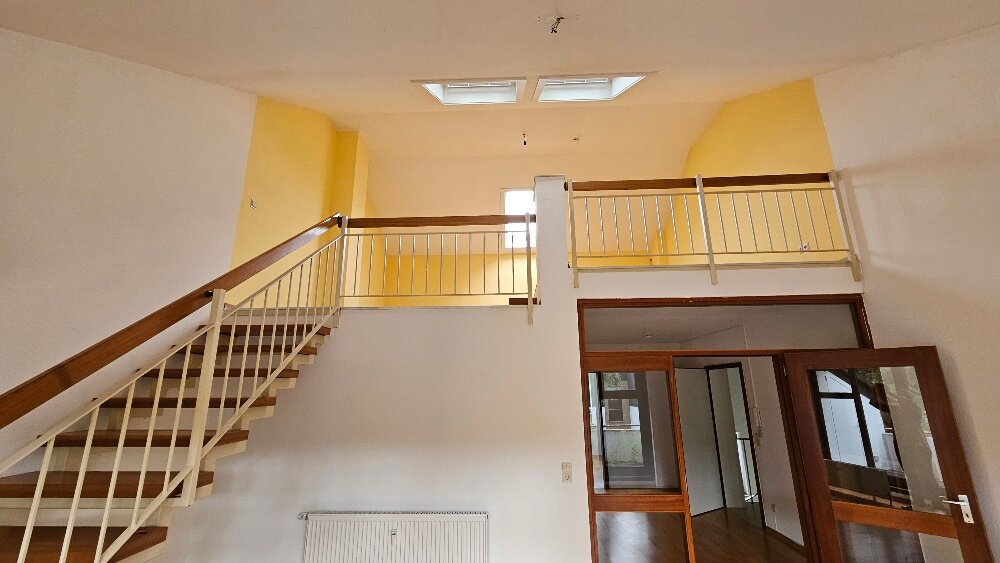 Wohnung zur Miete 1.089 € 3 Zimmer 106,3 m²<br/>Wohnfläche 2.<br/>Geschoss 01.12.2024<br/>Verfügbarkeit Ginsterweg 31 Ort Sankt Augustin 53757