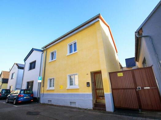 Reihenmittelhaus zum Kauf 299.000 € 4 Zimmer 128 m² 115 m² Grundstück Mundenheim Ludwigshafen am Rhein / Mundenheim 67065