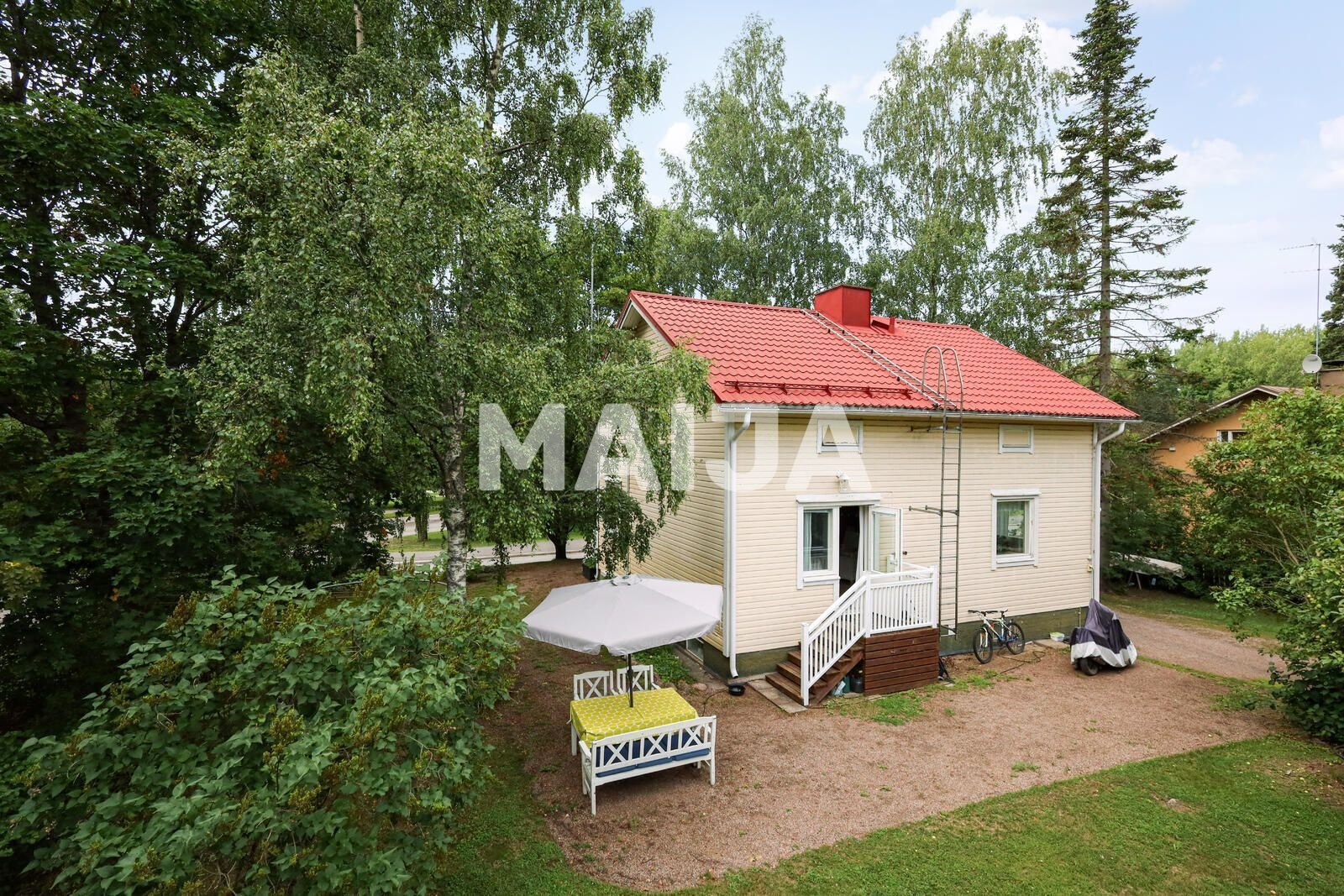 Einfamilienhaus zum Kauf 297.000 € 5 Zimmer 136 m²<br/>Wohnfläche 1.184 m²<br/>Grundstück Antinmäenkatu 25 Porvoo 06100