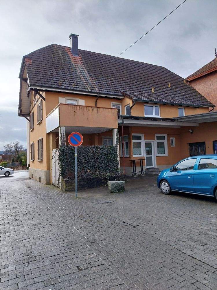 Immobilie in Radolfzell am Bodensee - Verkauf - 2 Familienhaus mit gut vermieteter Gewerbeeinheit in Böhringen - Bild 1