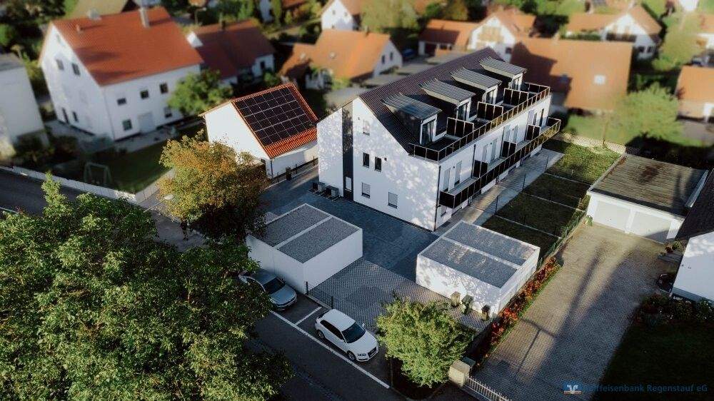 Immobilie in Zeitlarn - PROVISIONSFREI! Neuwertiges Reihenmittelhaus zur Kapitalanlage - Bild 0