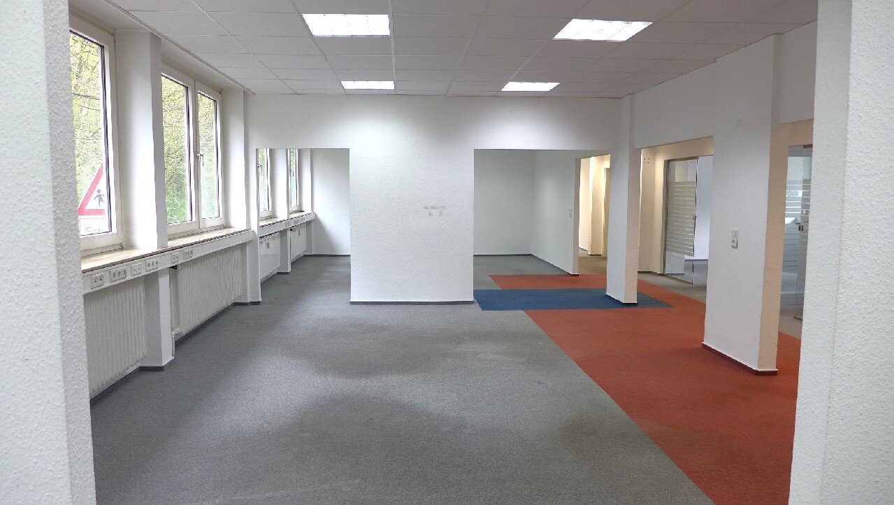 Bürogebäude zur Miete 1.950 € 9 Zimmer 298 m²<br/>Bürofläche Ostersbaum Wuppertal 42107