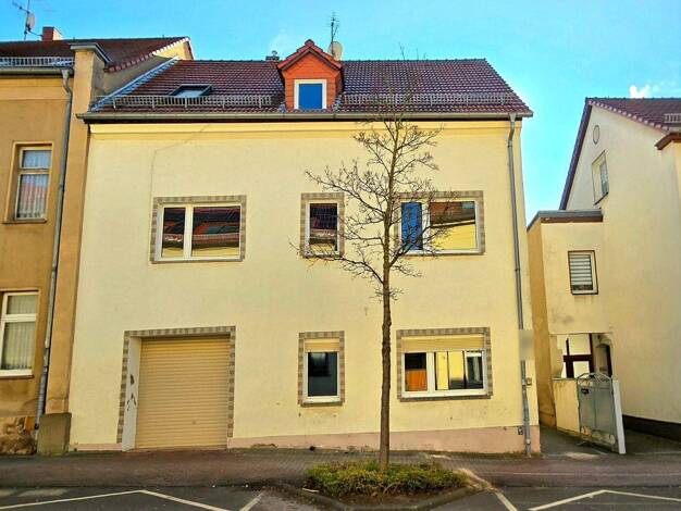 Einfamilienhaus zum Kauf 169.000 € 6 Zimmer 147 m² 270 m² Grundstück Borna 04552