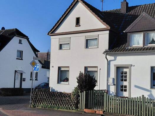 Reihenendhaus zum Kauf 169.000 € 4,5 Zimmer 72 m² 172 m² Grundstück frei ab 01.04.2026 Feldmark Wesel 46483