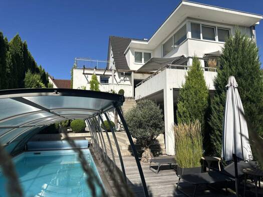 Villa zum Kauf 998.900 € 7,5 Zimmer 270 m² 1.419,3 m² Grundstück Rechberghausen 73098