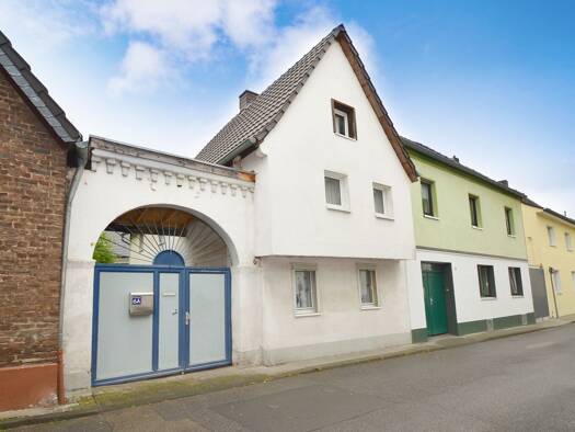 Einfamilienhaus zum Kauf 210.000 € 5 Zimmer 110 m² 149 m² Grundstück Zündorf Porz 51143