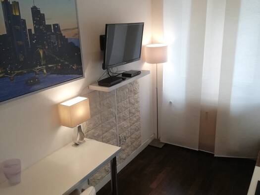 Studio zur Miete Wohnen auf Zeit 899 € 1 Zimmer 23 m² Sonnemannstr. 79-81 Ostend Frankfurt am Main 60314