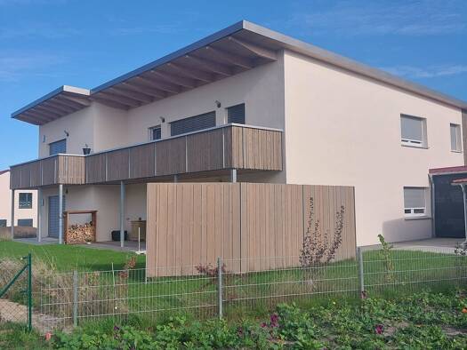 Wohnung zur Miete 1.635 € 4 Zimmer 143 m² 2. Geschoss frei ab 01.01.2026 Rosenapfelstraße 46 Burgbernheim 91593