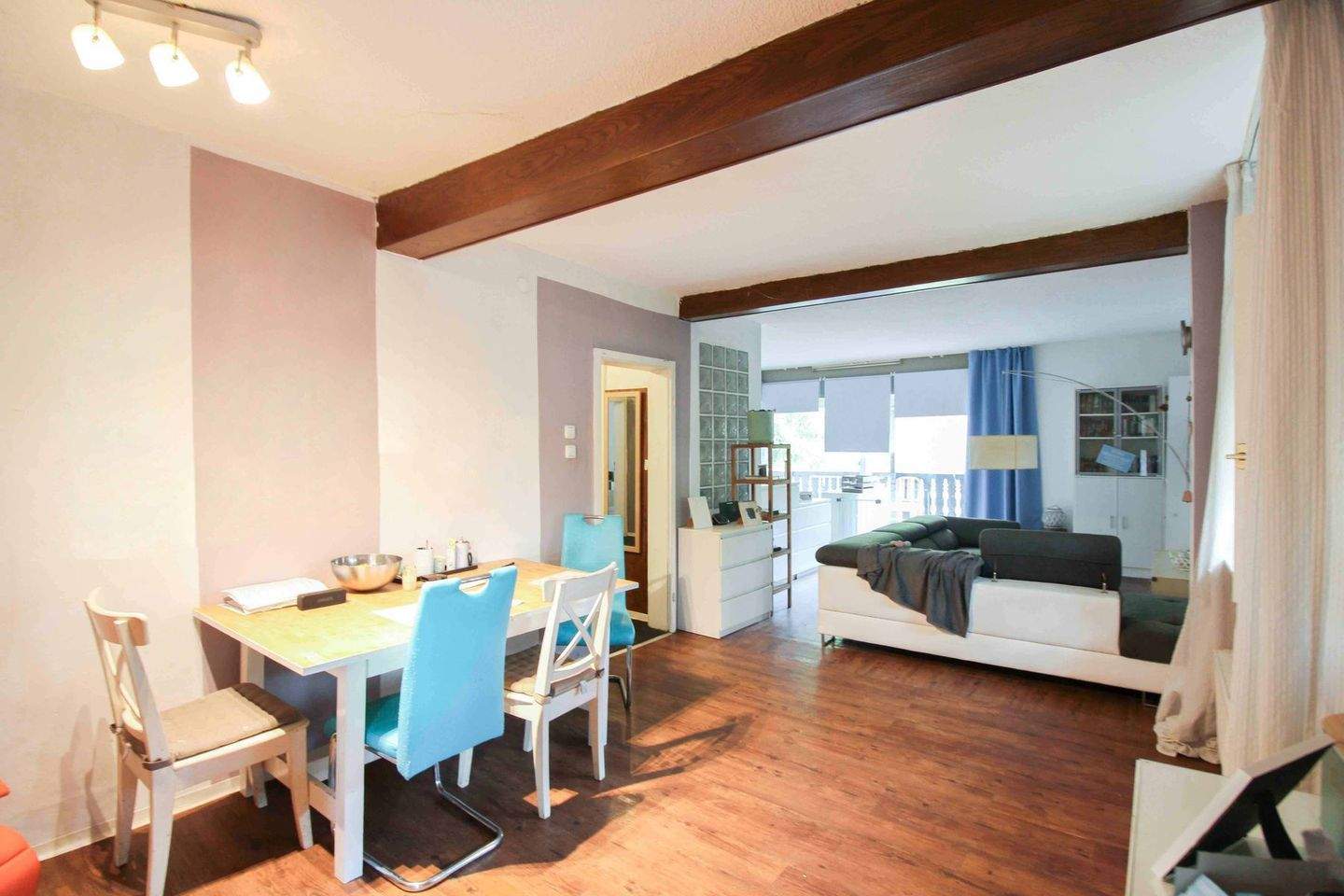 Immobilie in Greifenstein - Wohnen unterhalb der Burg - mit Garten, 2 Garagen und weiteren Stellplätzen - Bild 3