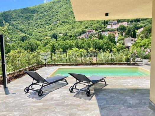 Haus zur Miete 4.600 € 4 Zimmer 189 m² Sveti Petar Moscenicka Draga